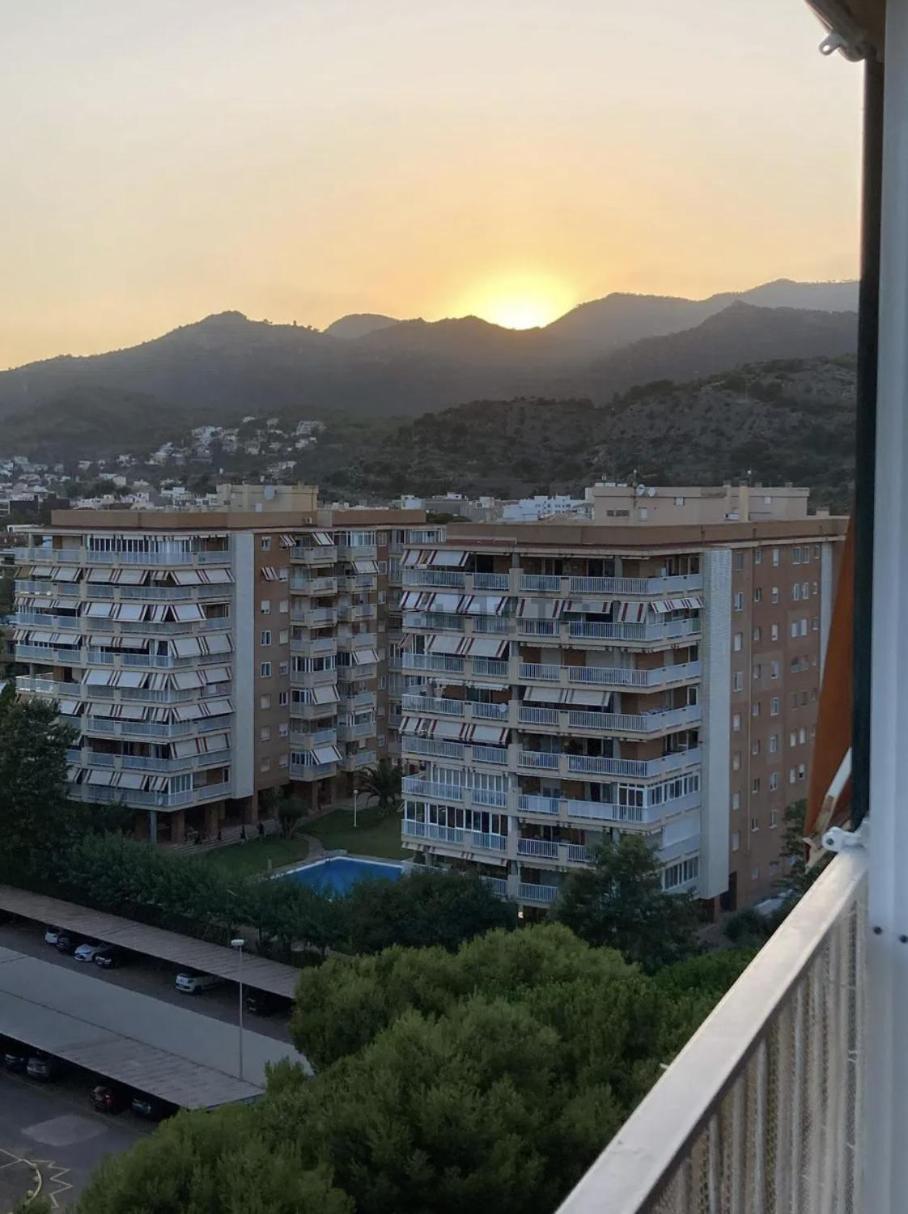 Sea & Mountain Views *